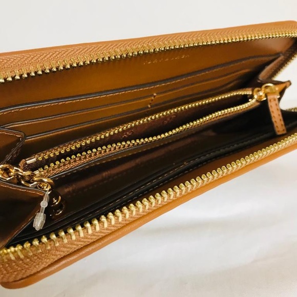 Brand new with tags tory burch thea web woven Continental Wallet - Picture 4 of 9